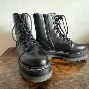 H&M Zippered Boots- Size 6